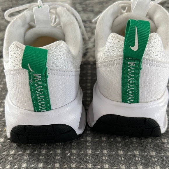 Air Max Nike women white & beige Sneakers with Green Highlights - Picture 6 of 7